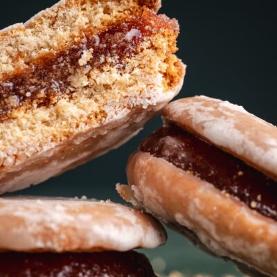 Alfajores Artesanales Surtidos Dulce de leche, fruta y chocolate x6